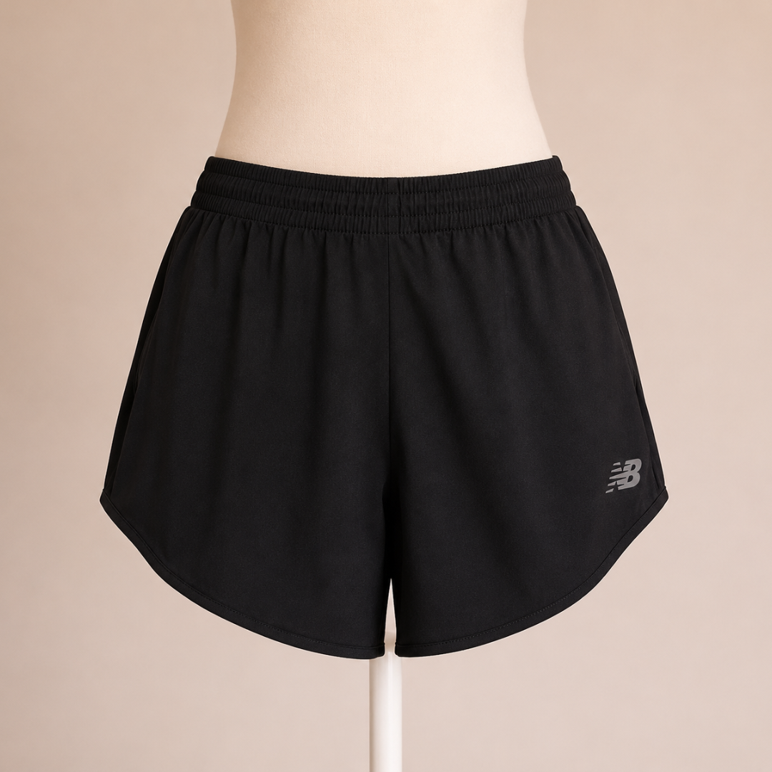 Pantaloneta de mujer negra New Balance