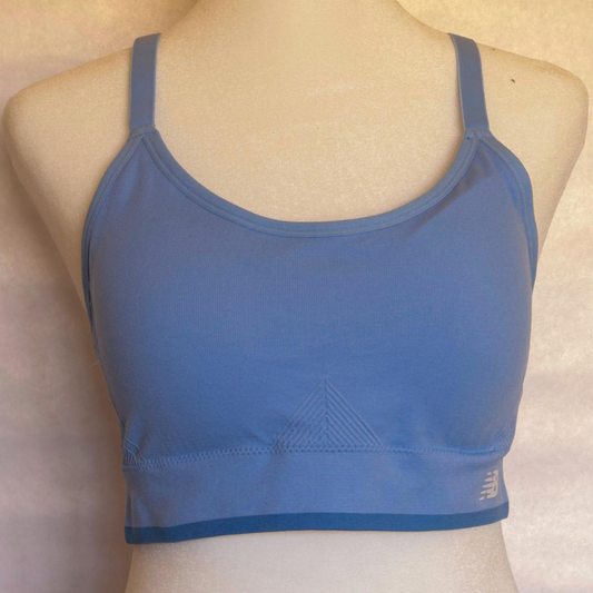 Conjunto de dos top deportivos New Balance