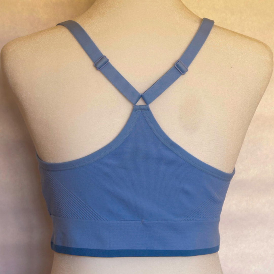 Conjunto de dos top deportivos New Balance