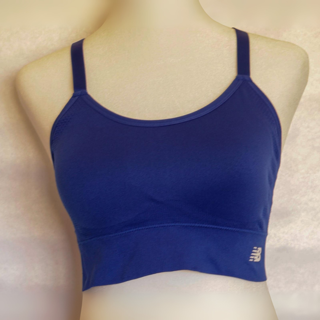 Conjunto de dos top deportivos New Balance