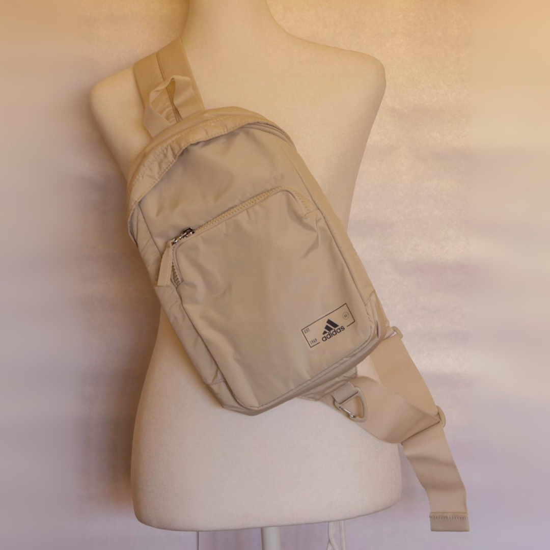 Bolso deportivo crema Adidas